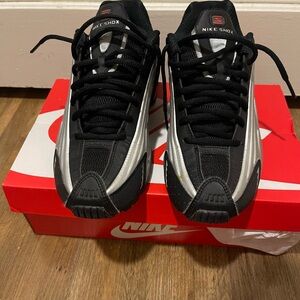 Nike Shox Black and Silver Athletic Shoes